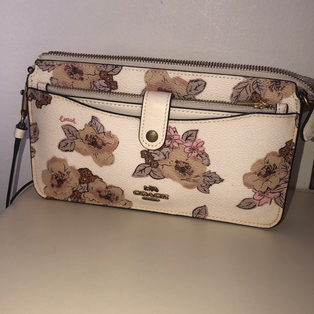 Rare Coach Crossbody Bag! Lovely!